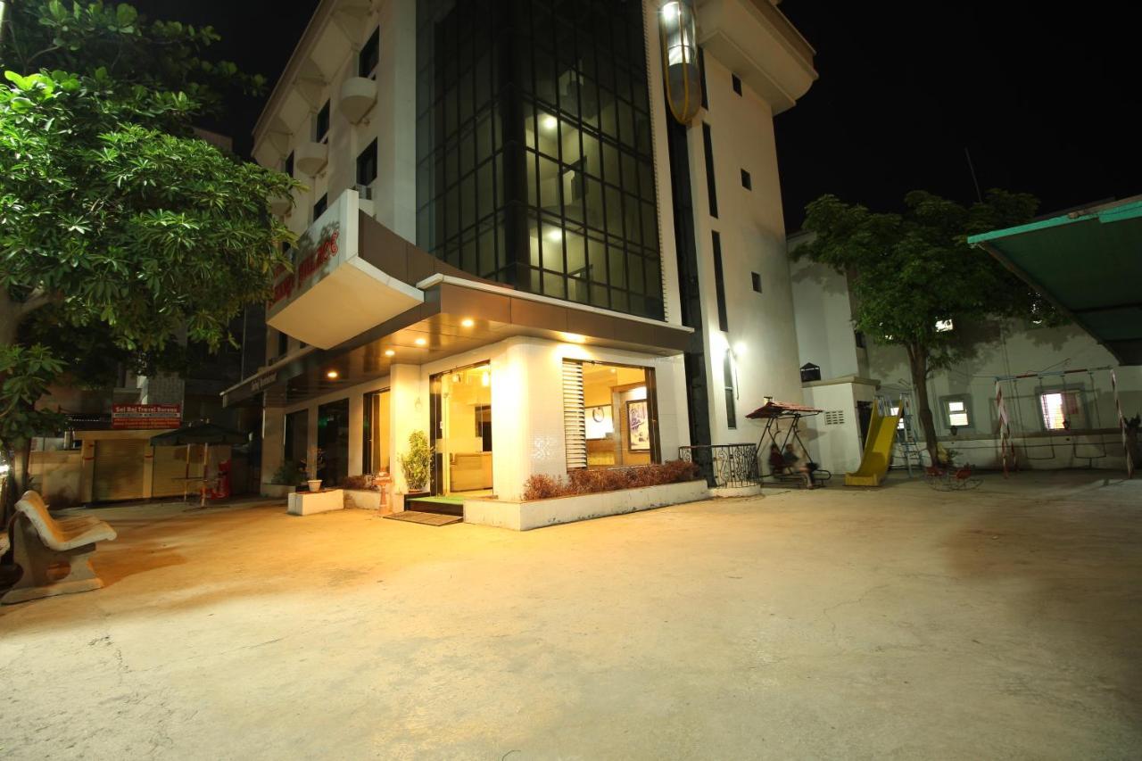 Hotel Laxmibai Palace Shirdi Ngoại thất bức ảnh